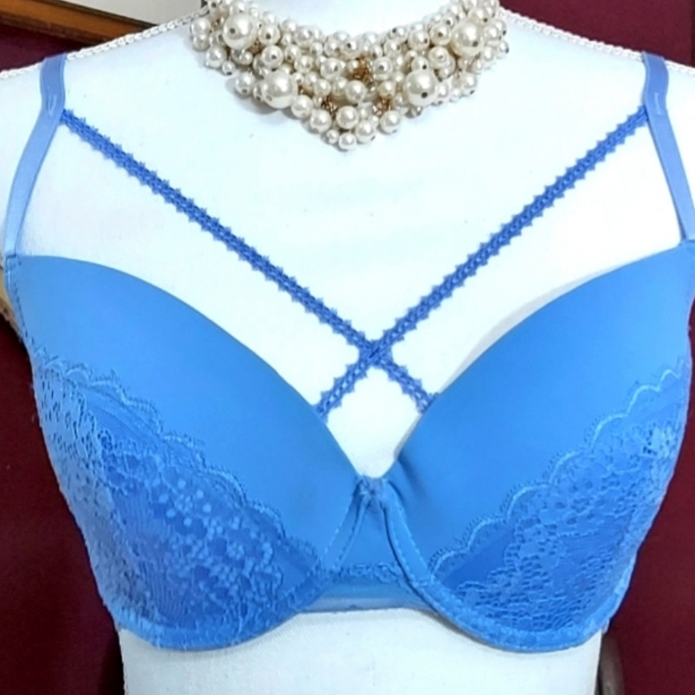3/$30 FREDERICK'S OF HOLLYWOOD BRA  K12